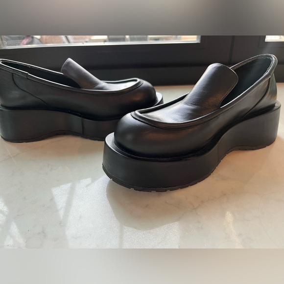 Paloma Barcelo Black Leather Platform Loafers - Picture 2 of 8